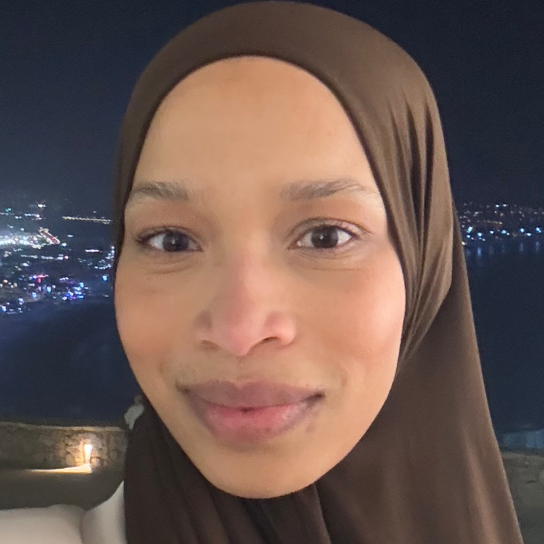 Souad  - payroll administrator