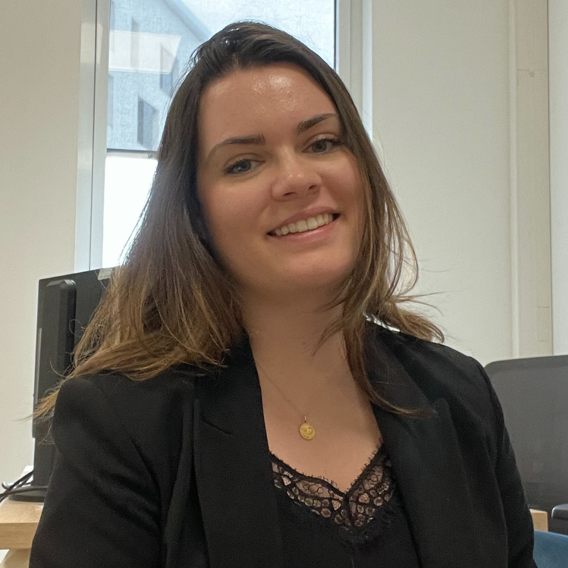 Emma S. - Chargée de communication 360 et Graphiste