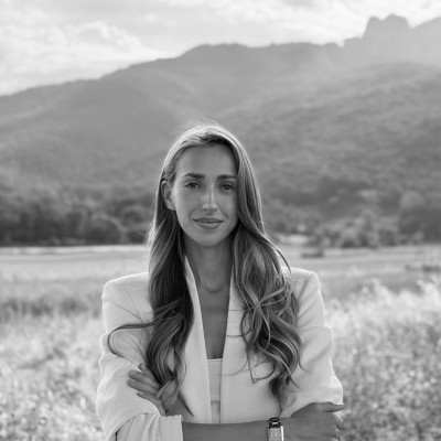 Aina Grabolosa - Consultora y auditora ISO. ISO 9001 / 14001/ 45001