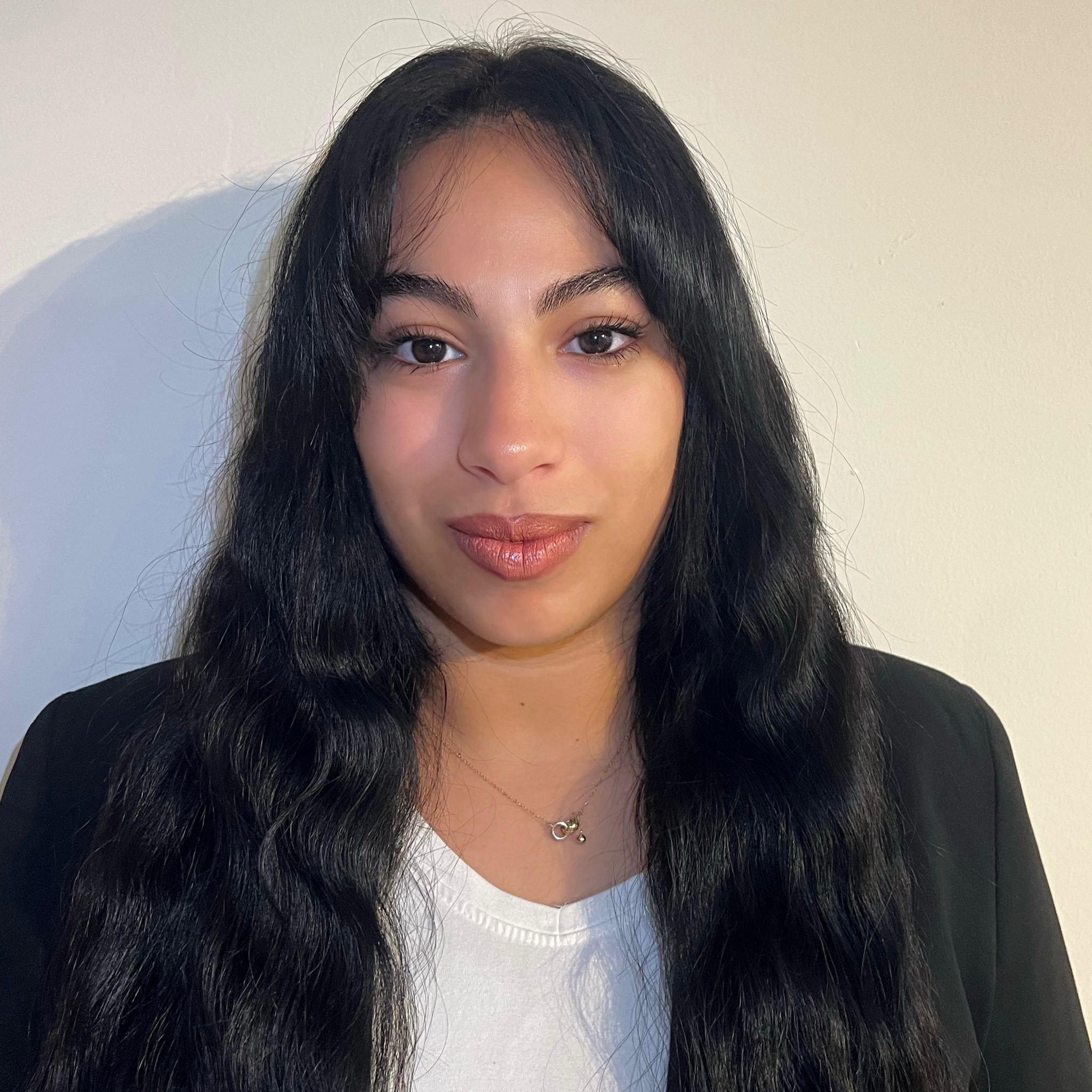 Amina  - International Sales Assistant | FR-IT-EN