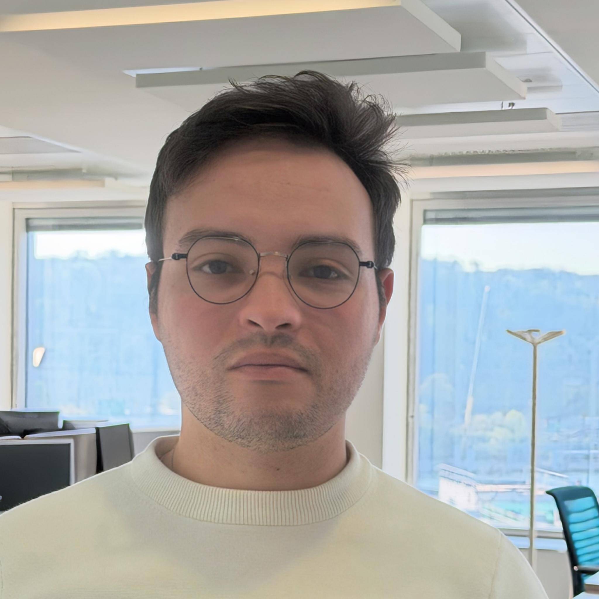 Anouer  - Ingénieur DevOps Azure & SRE | FinOps & Terraform 