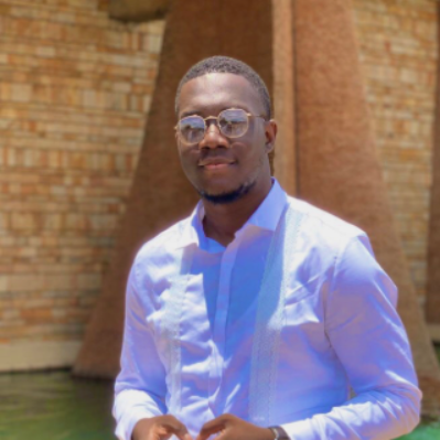 Yann Ebola - Technicien Support Informatique