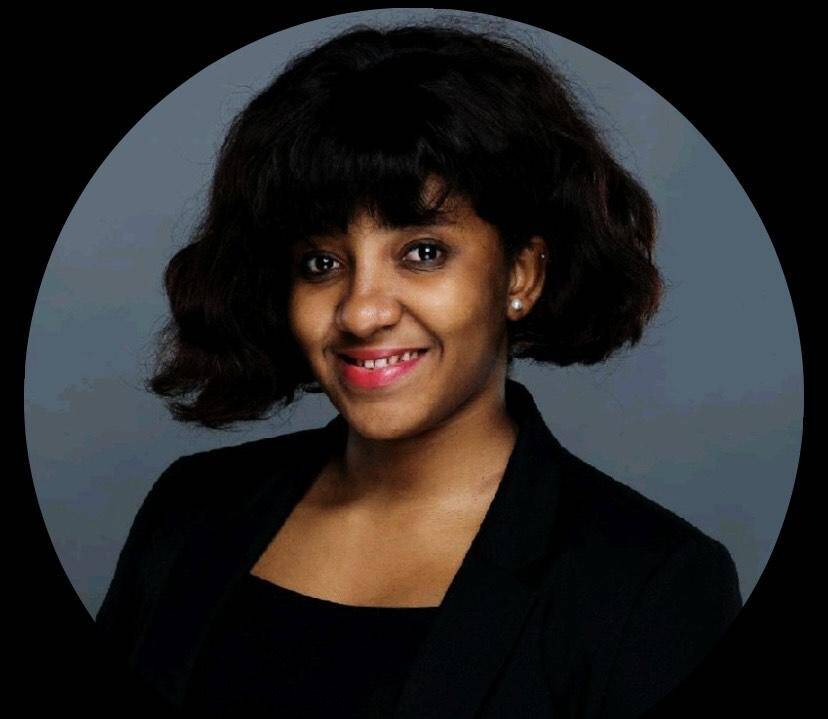 Sandrine  -  Chef de projet, PMO ( Prince 2 / PSM 1 / Safe )