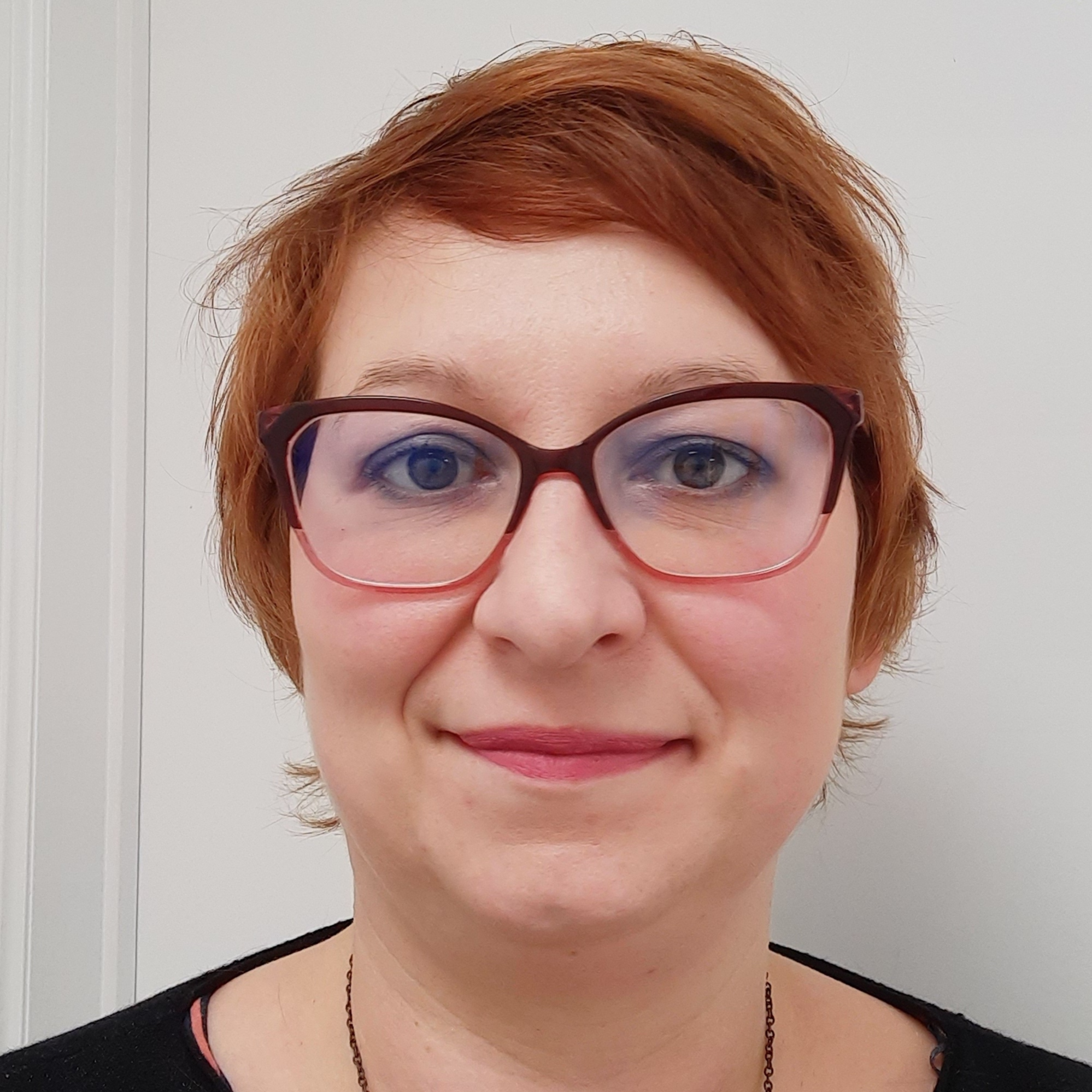 Hélène  - Legal translator EN>FR / Sworn translator BE