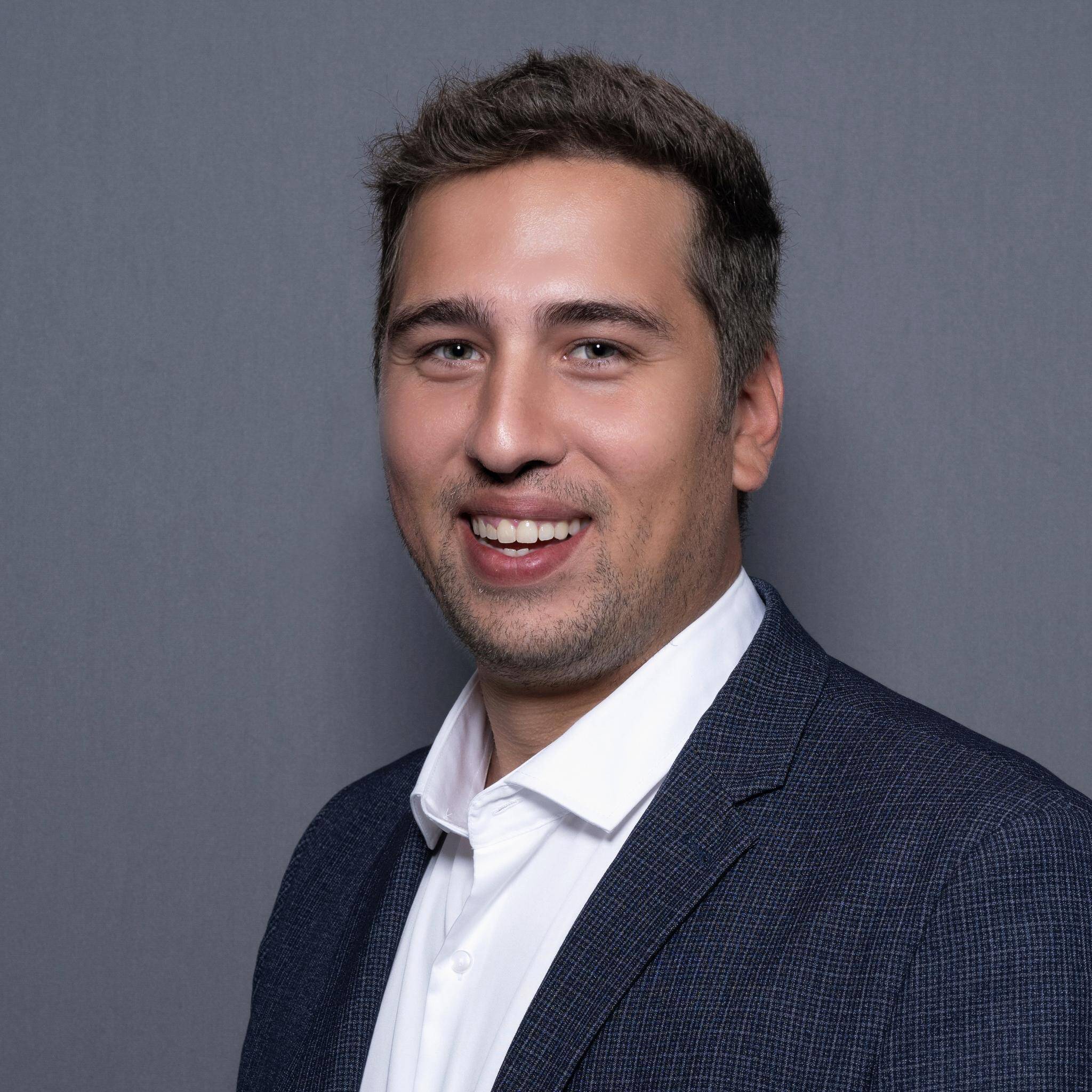 Chems-Eddine  - Verwaltungs- und Finanzdirektor I Interne Steuerung