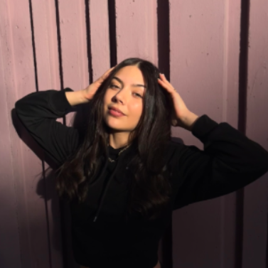 Héloïse Voy - STYLISTE & COMMUNITY MANAGER