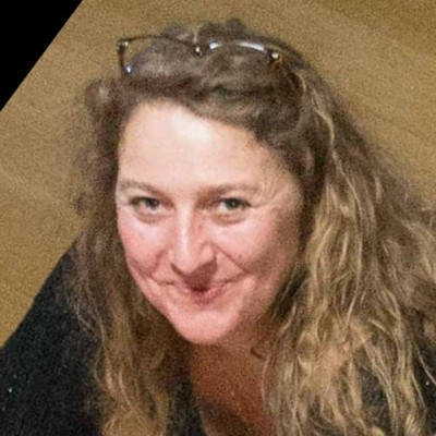 Veronique Parasote - Rédactrice journaliste senior - sciences et santé
