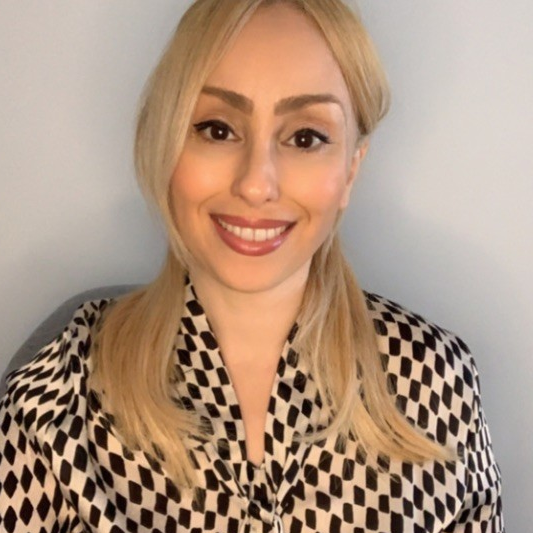 Sonia Bajjar - RPO | Tech Recruiter Data Product Cloud & IA 