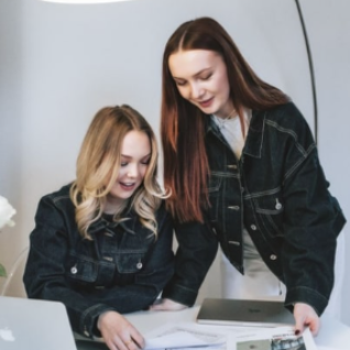 Luise Und Violetta Wißmann - Social Media Manager