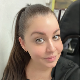 Daniella Flores - Asistente Ejecutiva Senior & Soporte Legal