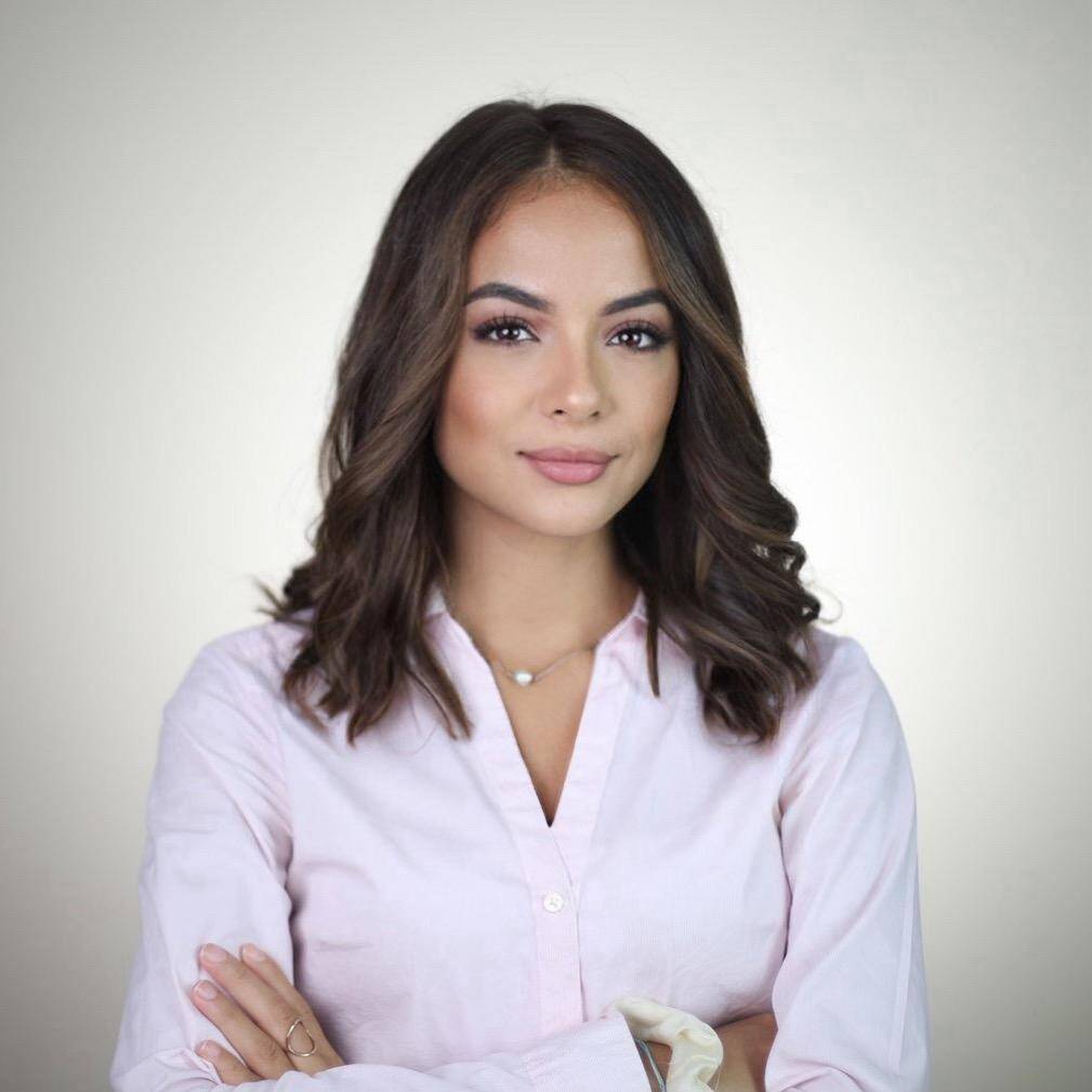 Sarah L. - ⭐Senior Content Strategist & Social Media | AI⭐
