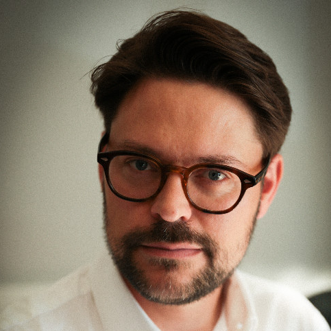 Pierre  - Marketing Strategy & Business Management Expert