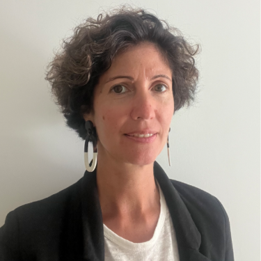 Laure Beneteau - Driving Customer Experience & Sales Performance