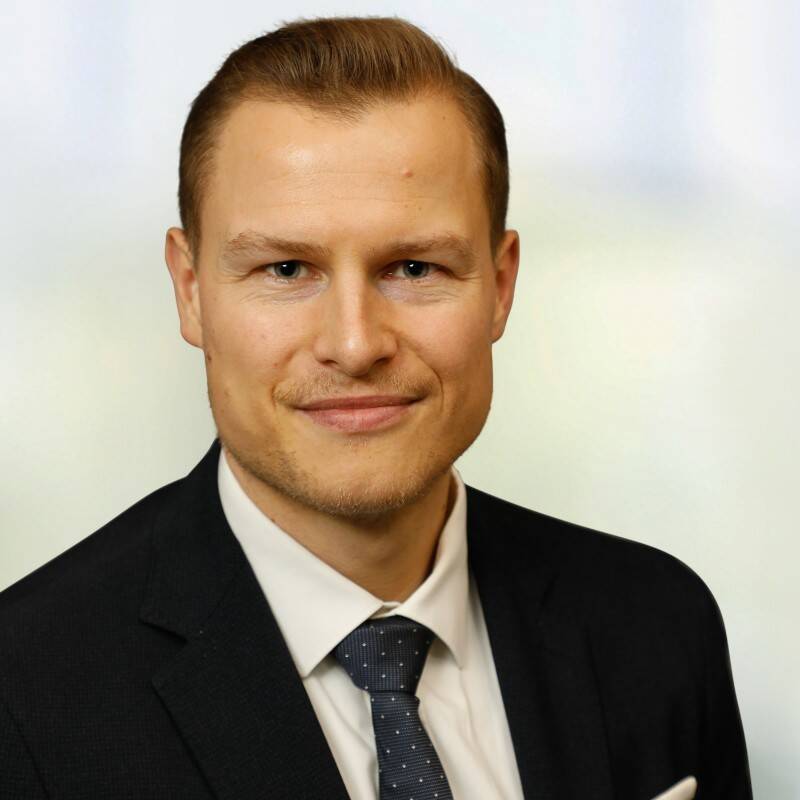 Leo Moritz Zipfel - Interim Manager | Wirtschaftsprüfer | Advisor