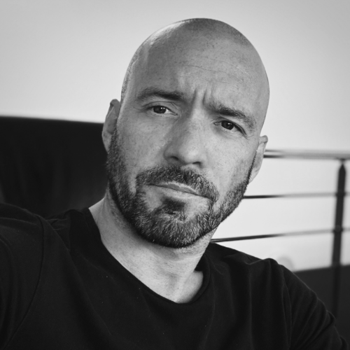 Tom Maceo - Graphiste / Brand Designer / iA Designer