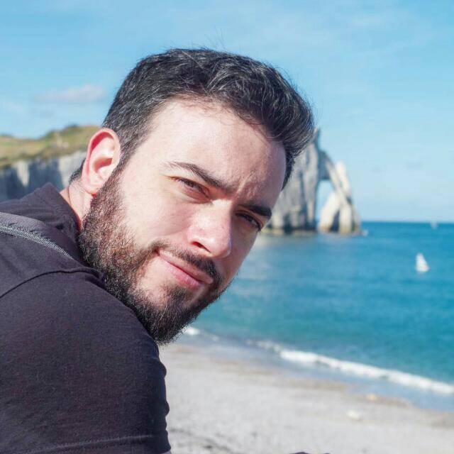 Adrián Zapata García