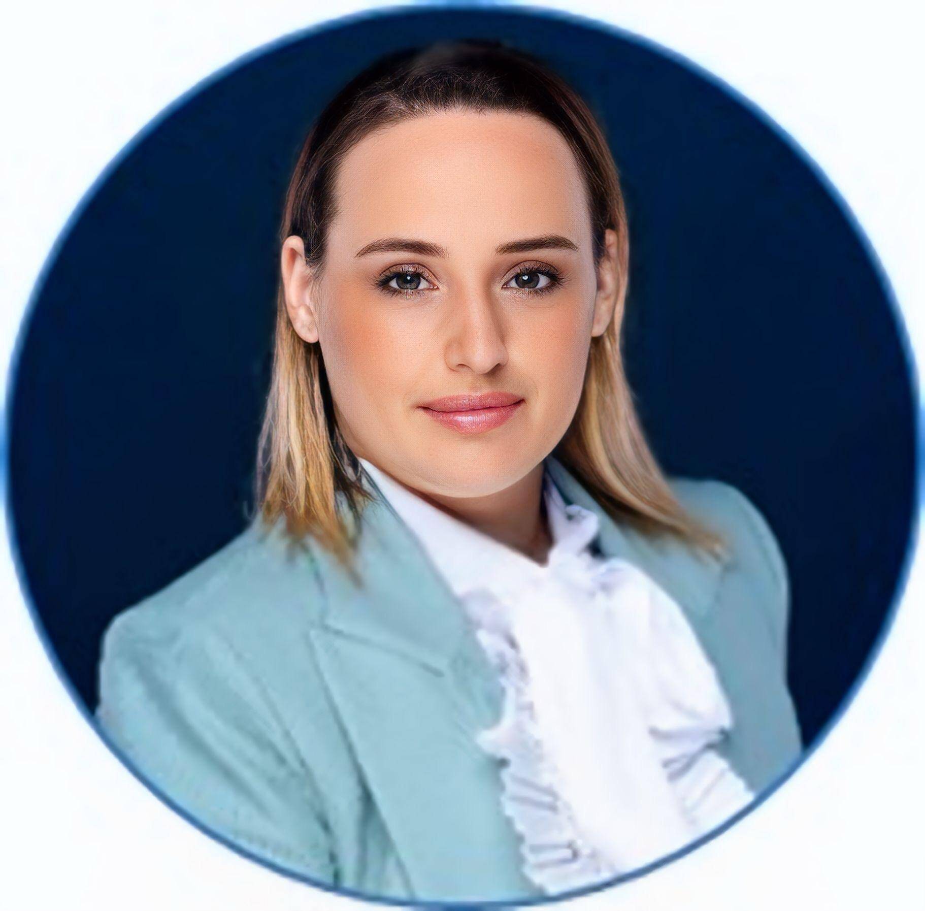 Cecile  - Senior HRIS Consultant / Payroll/HR Expert