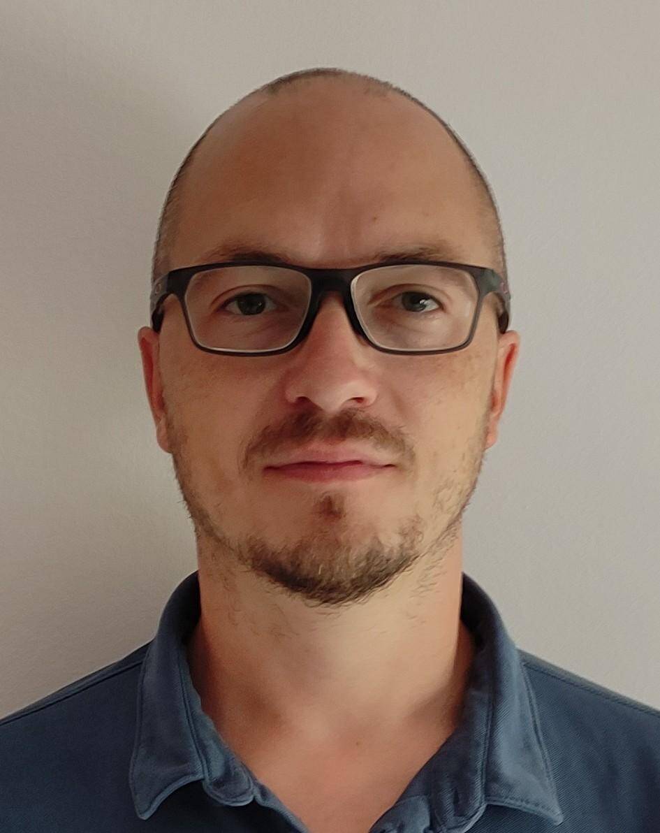Thomas  - Senior C++ developer