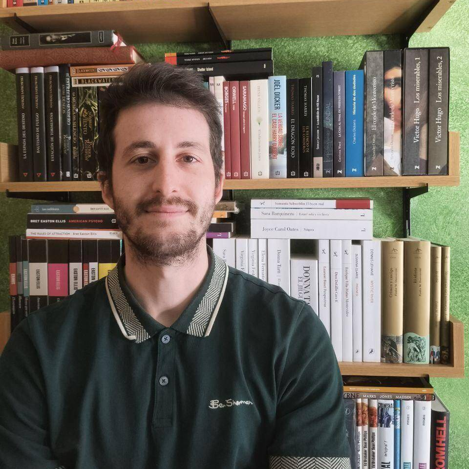 Javier  - Corrector de textos y redactor