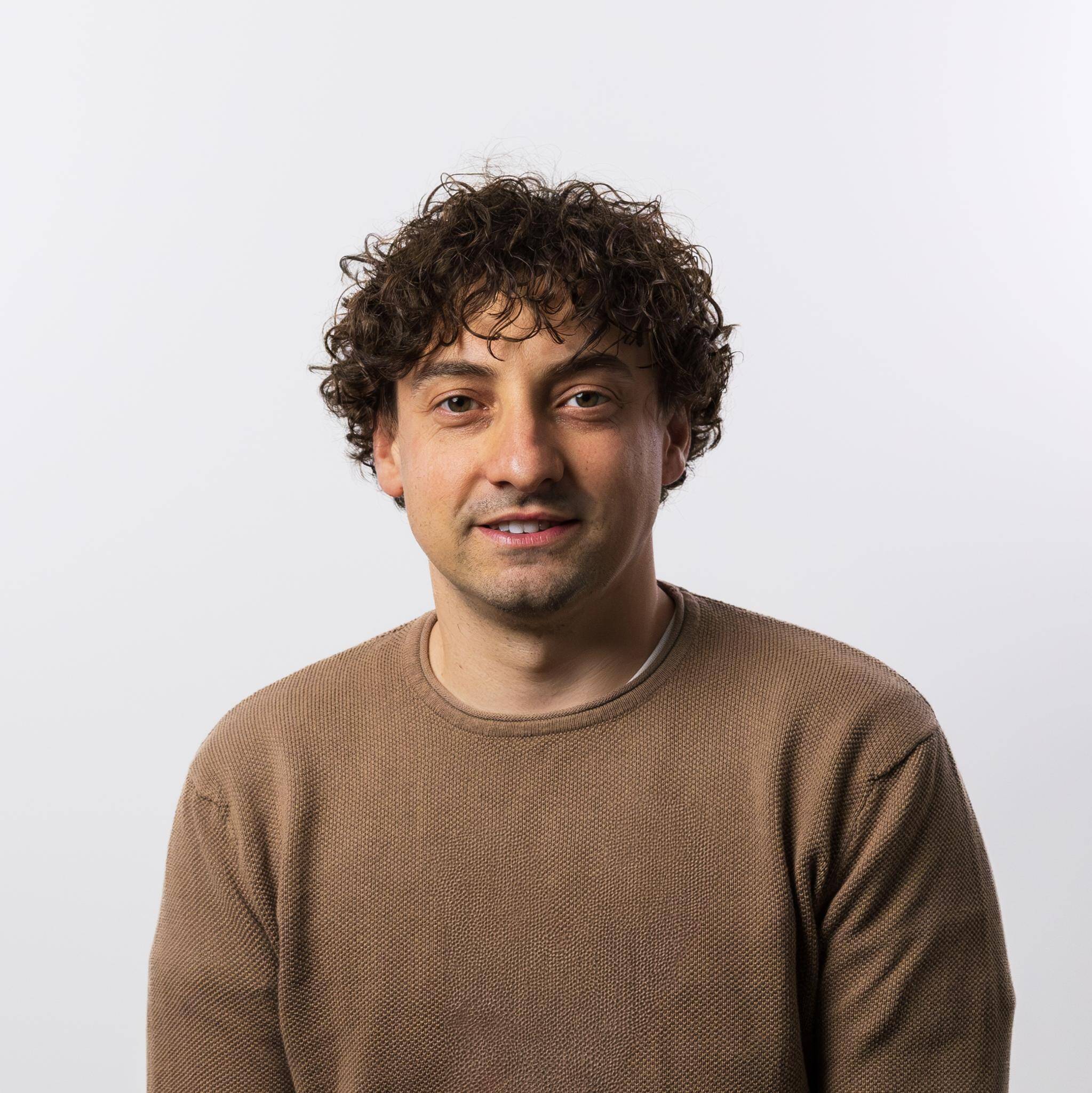 Mikel Secada - Estrategia Digital. Marketing. Google & Meta Ads.