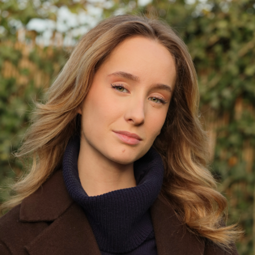 Loïse  - Political Science Student