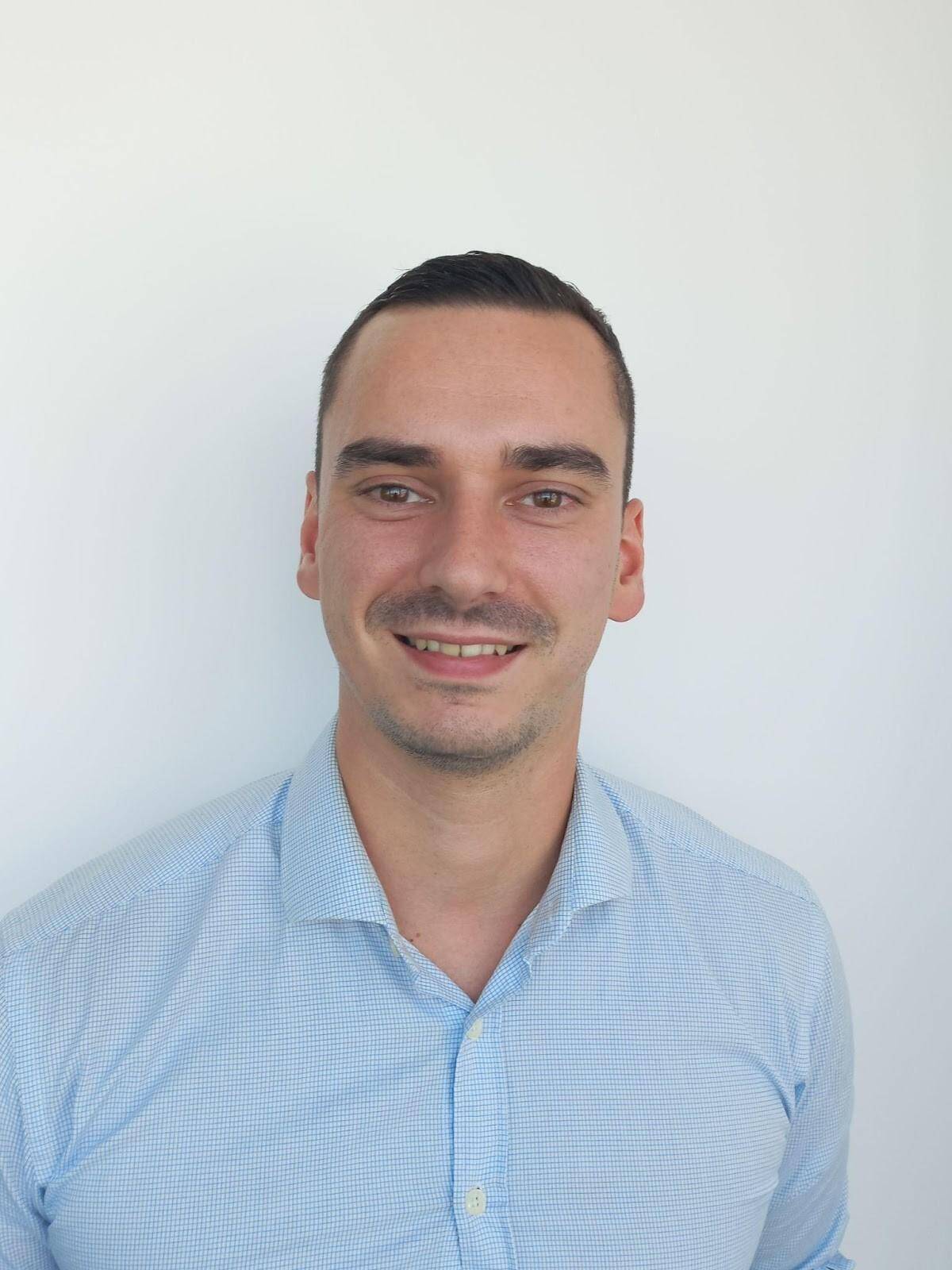 Julien Roche - 4x Salesforce Certified Expert FSL - PM - BA - PO