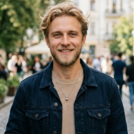 Tomi Timber - AI & Web Developer | Automation Specialist