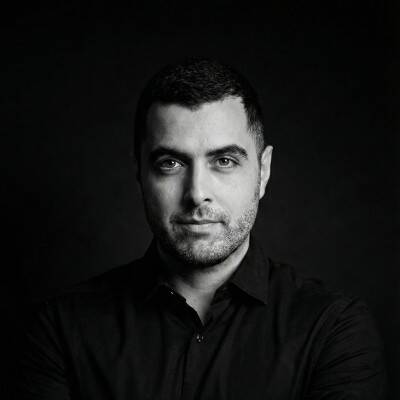 Ghislain L. - Full-Stack Marketer - Consultant IA & Marketing