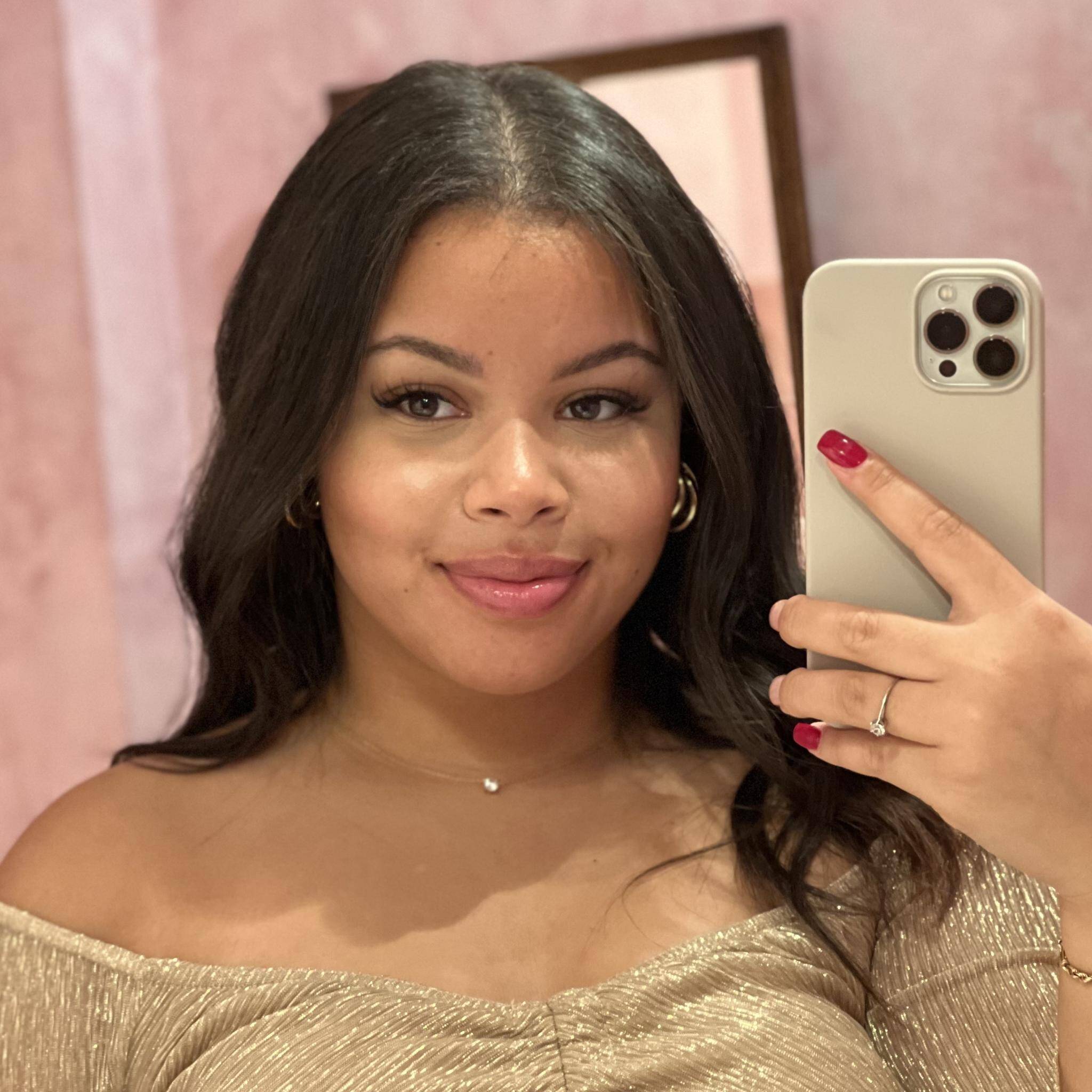 Ketty  - Community Manager | Gestion réseaux sociaux ✨
