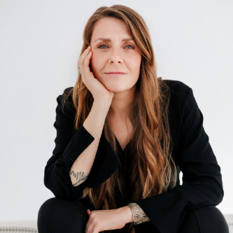 Nicole Zimmermann - Marketing Manager & Designer | AI-driven Marketing