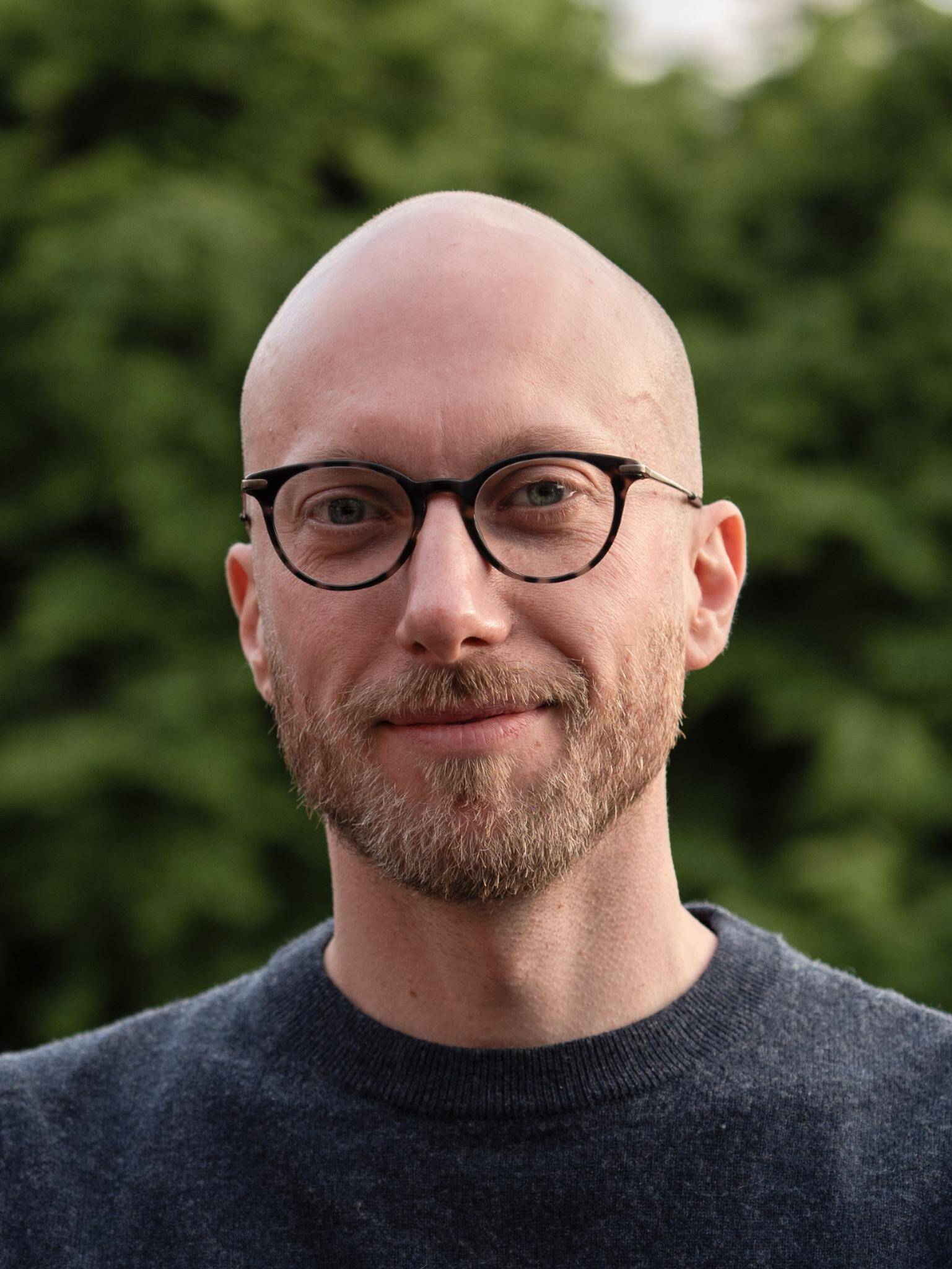 Tobias Hollender - Senior Art Director, Buchgestalter, Grafikdesigner