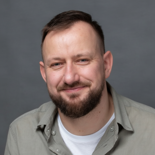 Tomasz Kłosiński - Graphic Designer & DTP Specialist
