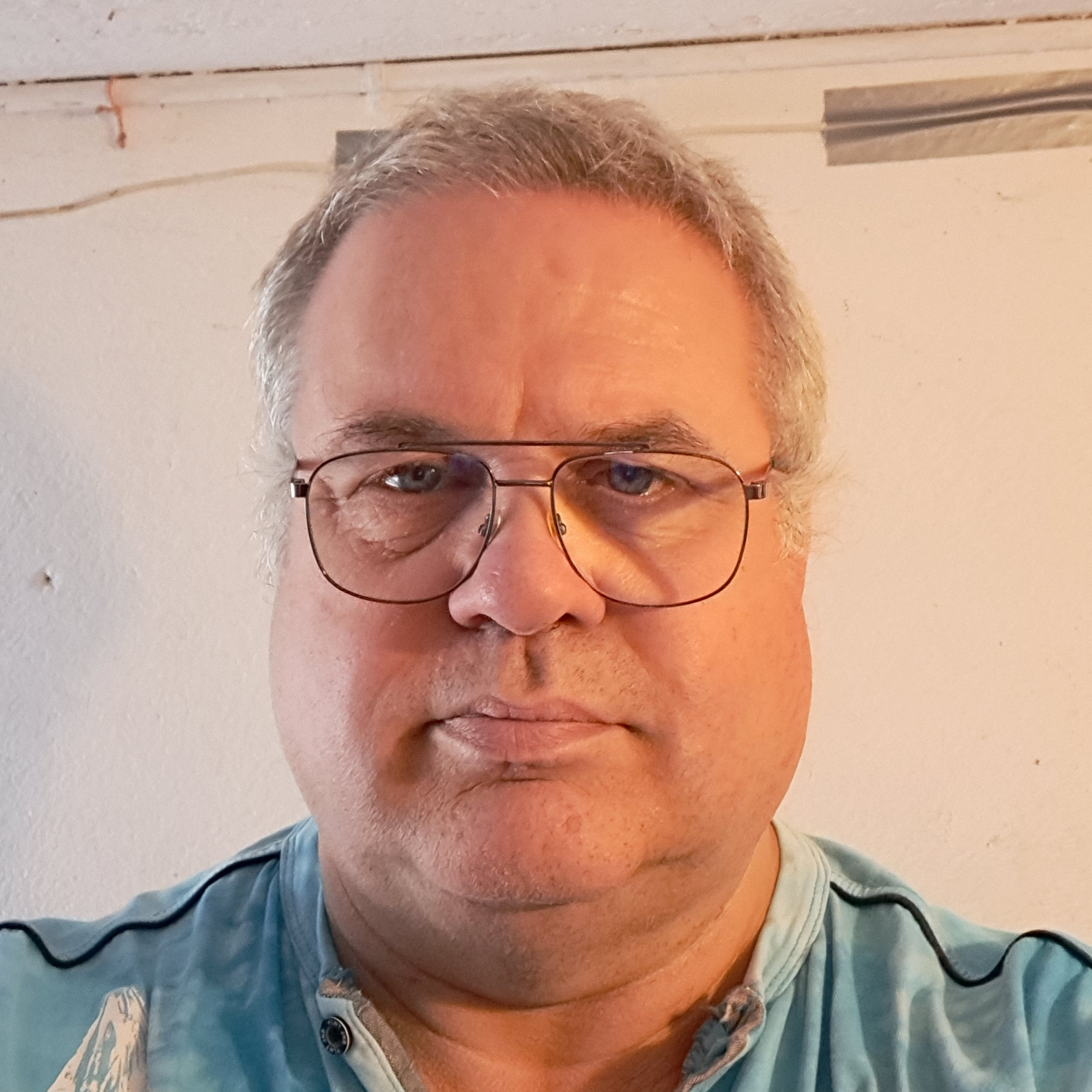 Clemens  - Senior MES consultant
