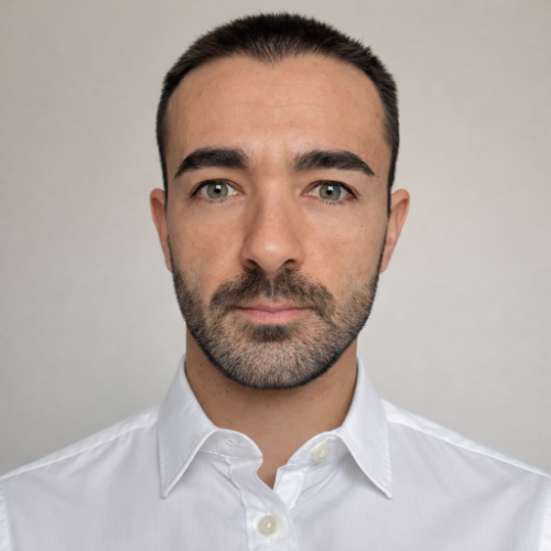 Kévin Leon - Consultant Gestion Finance & Marketing digital