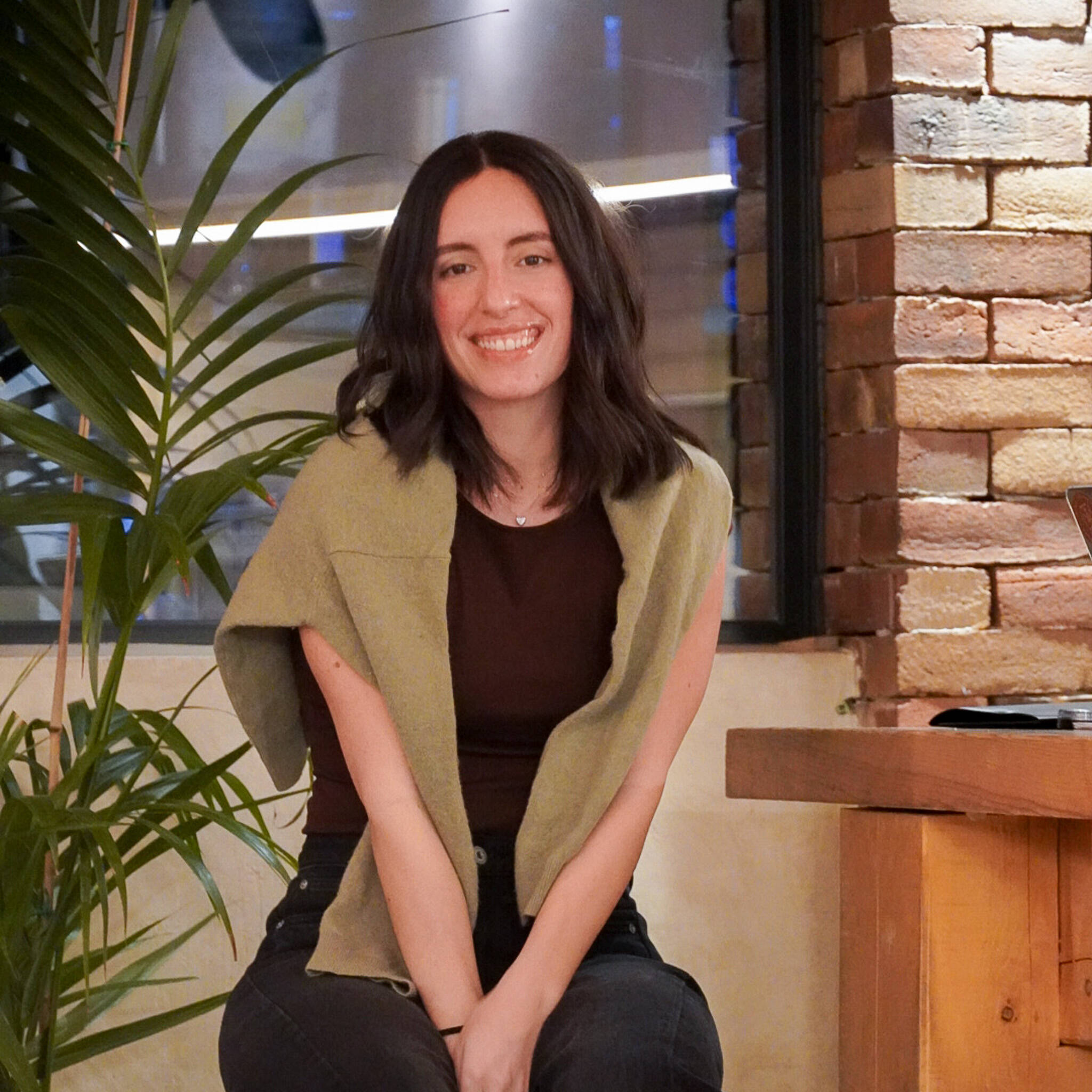 Silvia Ontiveros Espinel - Diseñadora Gráfica | Branding & Marketing Digital