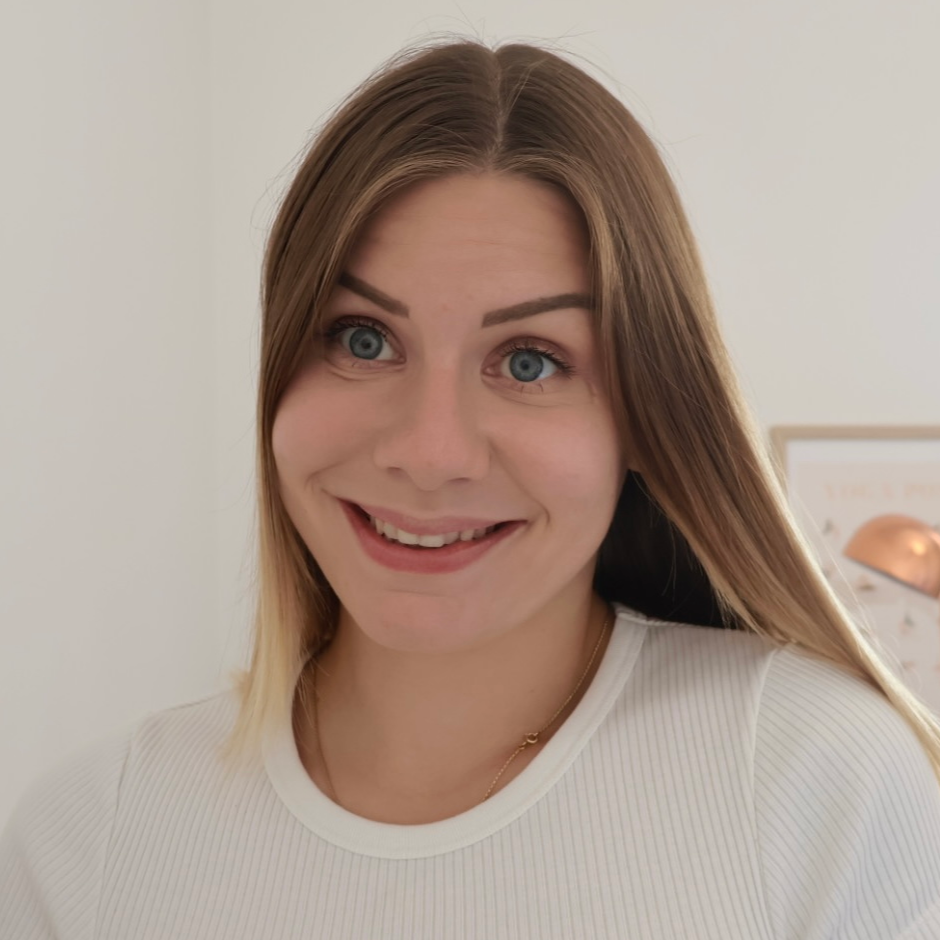 Vincianne Hennrich - Community manager l Instagram ​🎯