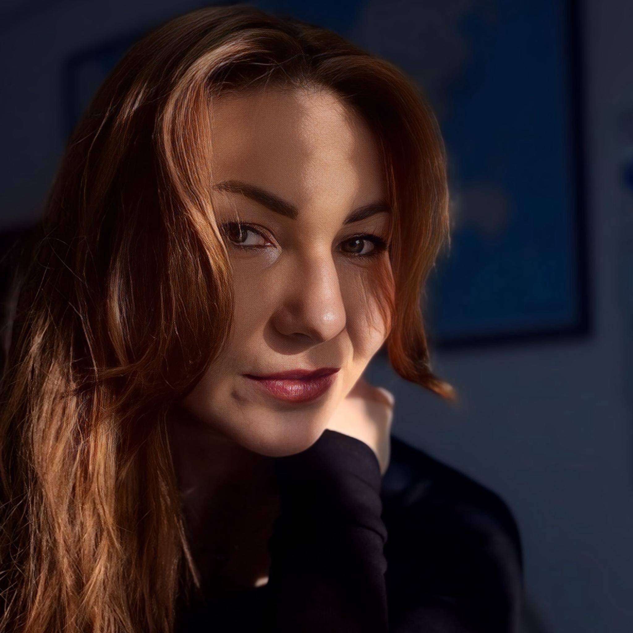Florina Matei - -administrativa