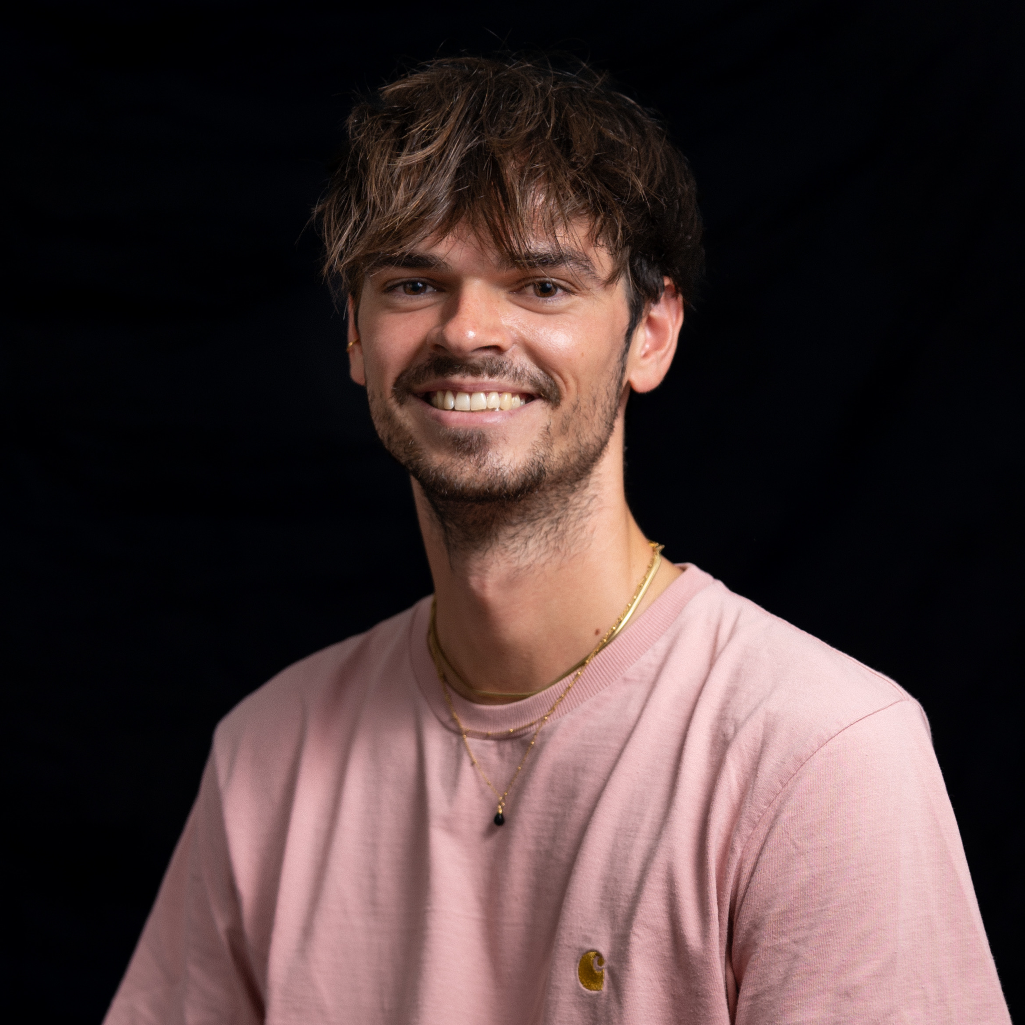 Raphaël L. - DA, Motion Designer, Cadreur/Monteur