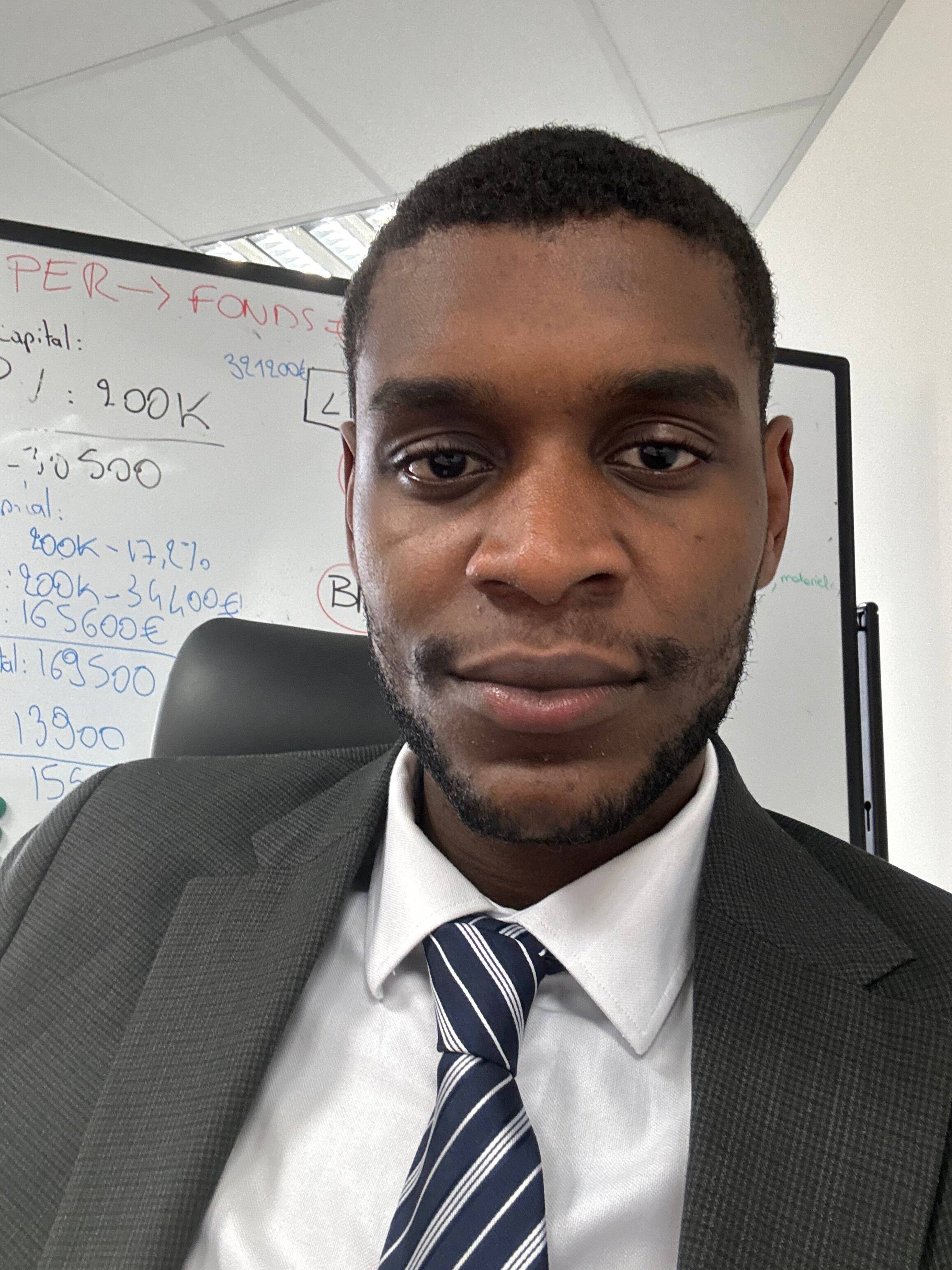 Okandé Lucien Odzali