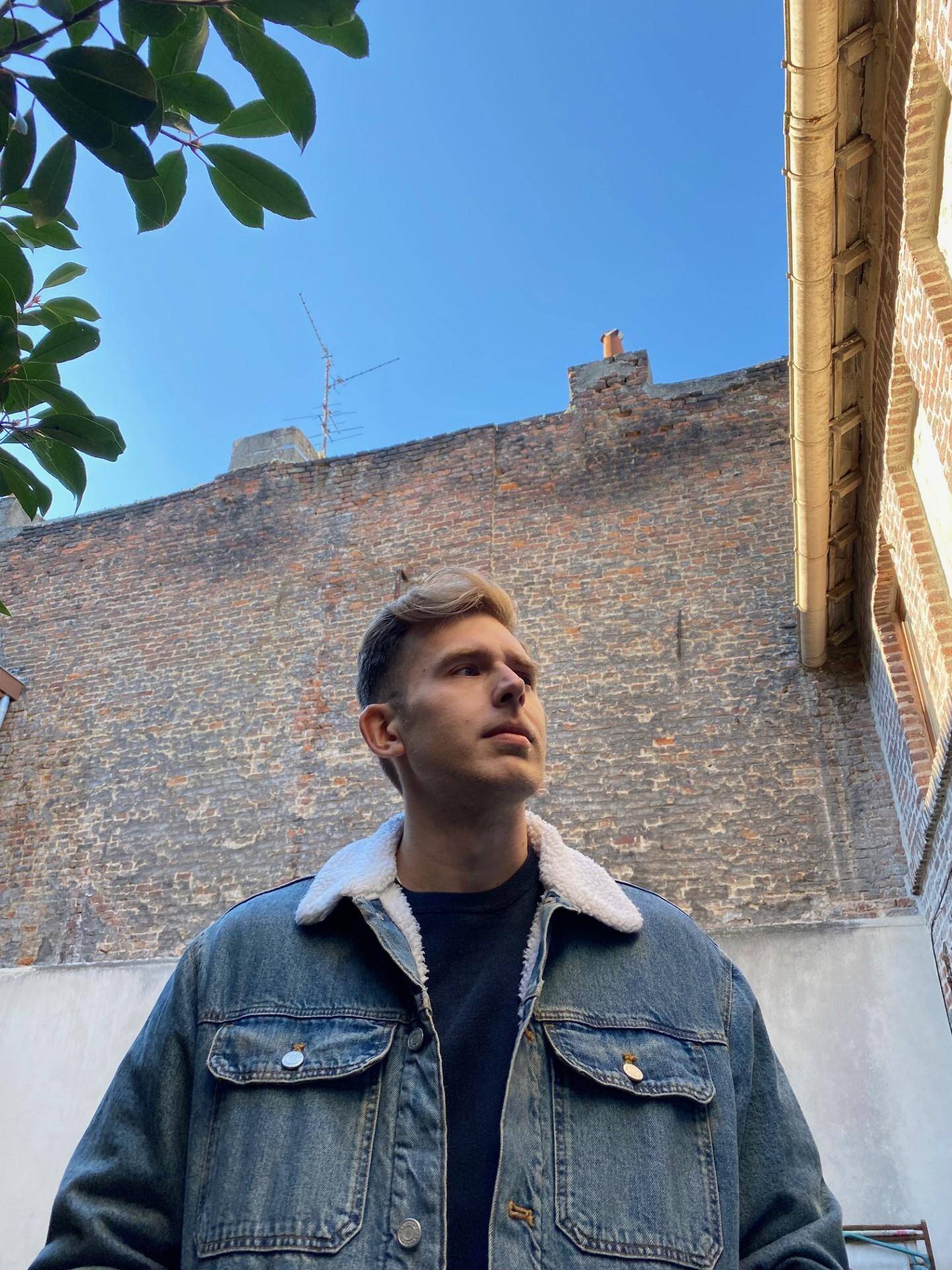 Benjamin Dion - DA, Graphiste, Motion designer