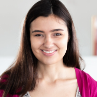 Alejandra Arocha - Agile Coach / AI Delivery Consultant