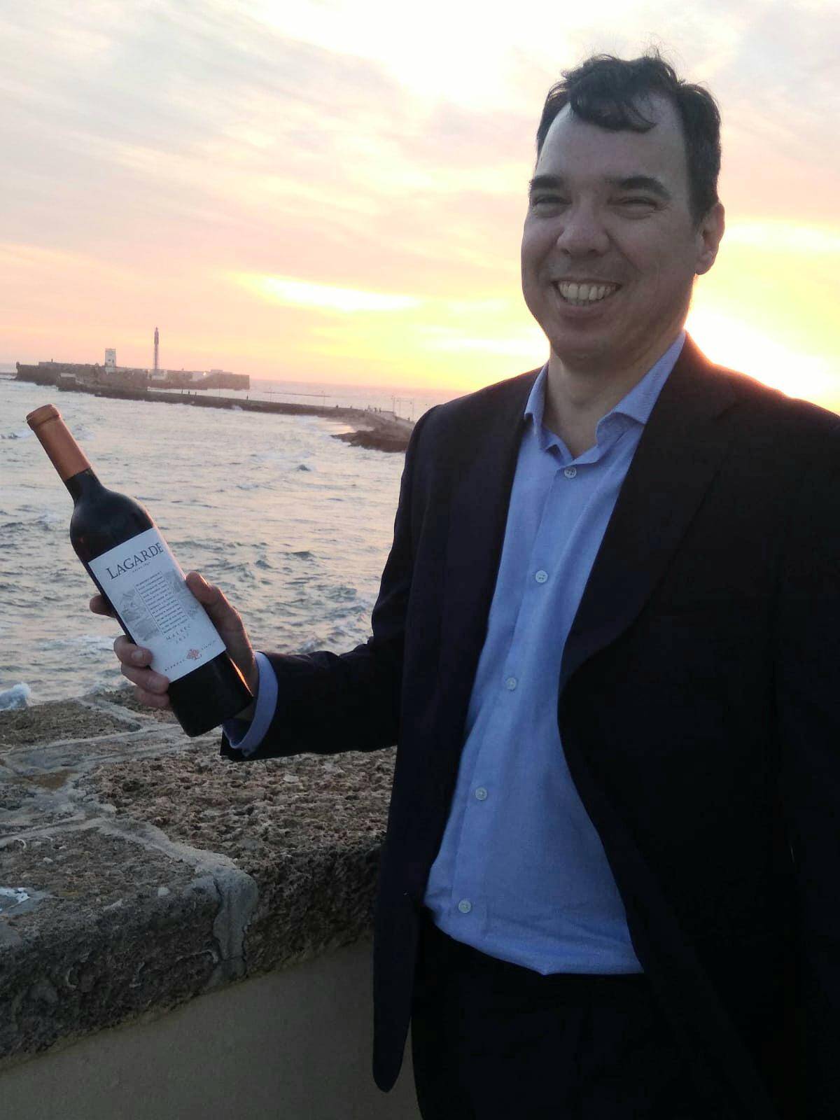 Mariano  - International business development