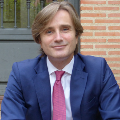 Eduardo  - Abogado de empresa. Sector energía y construcción