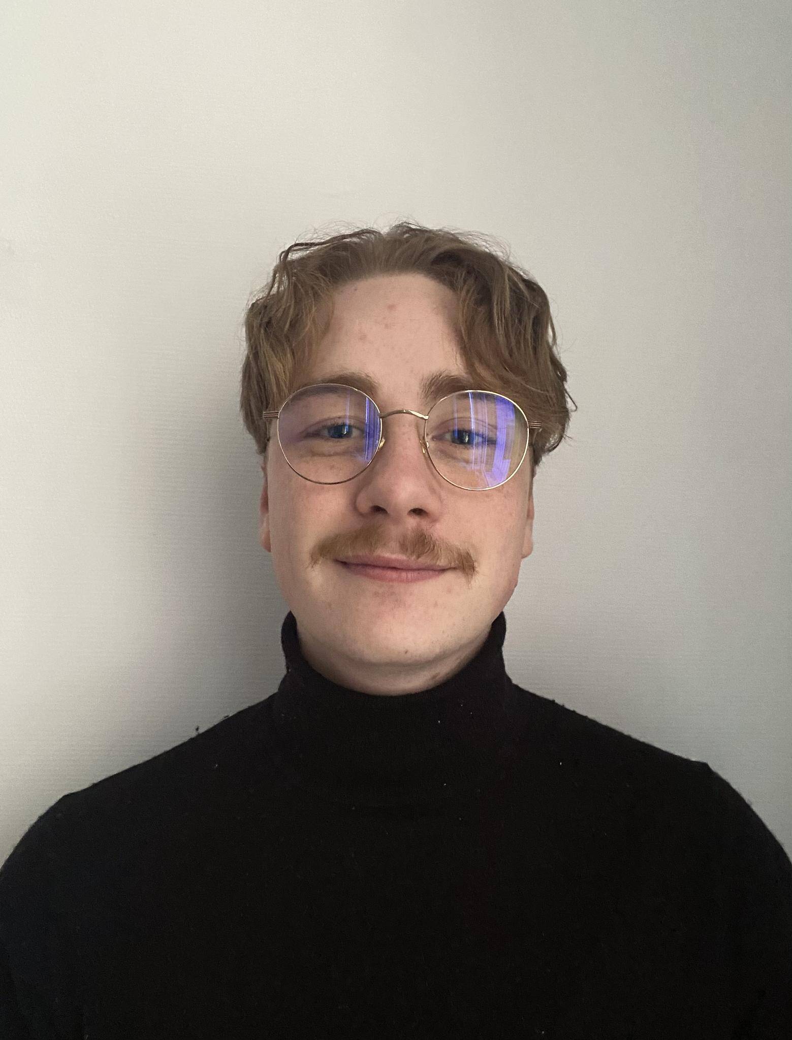 Mathieu F. - Automatisation n8n/Make- Agent & ChatBot IA 🤖