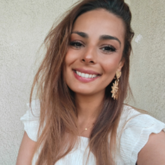 Sandra V