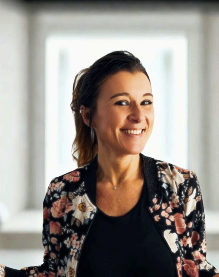 Céline D. - Office Manager