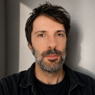Ivan Gomez - Dirección de arte y diseño gráfico