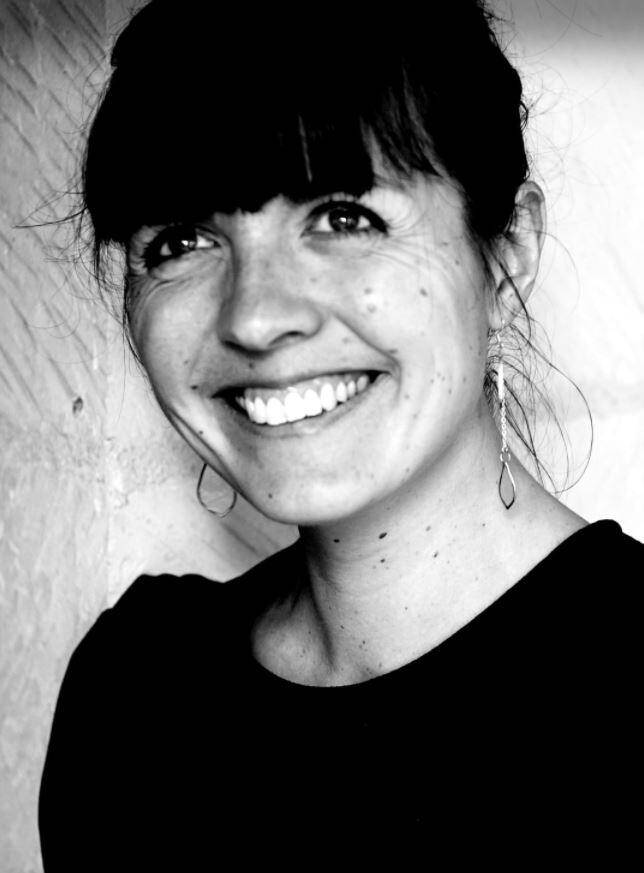 Emmanuelle B.