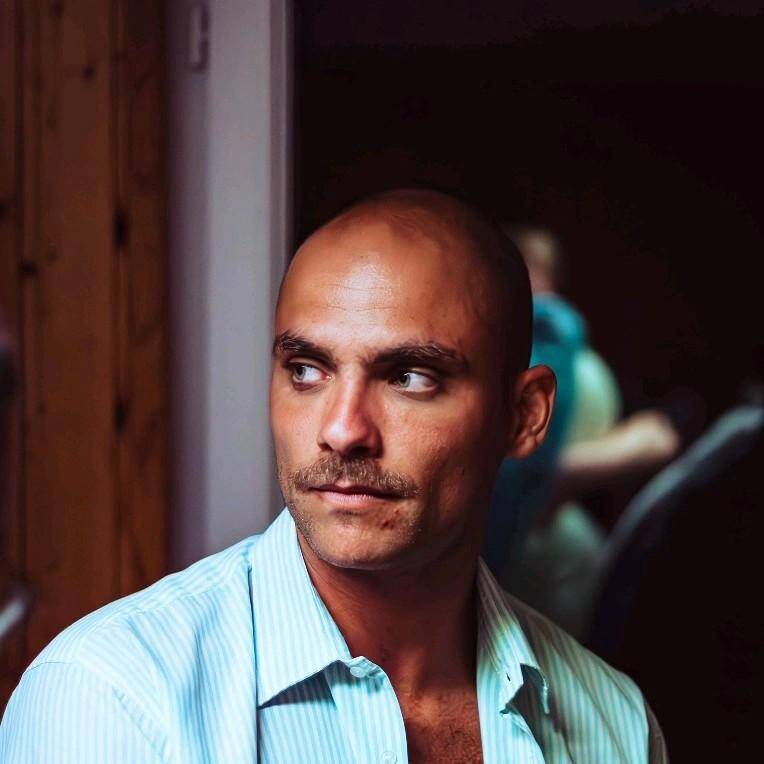 Sacha B.