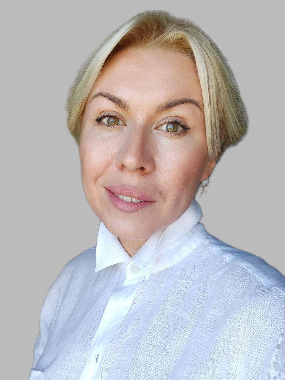 Irina  - Parma marketing and Personal branding